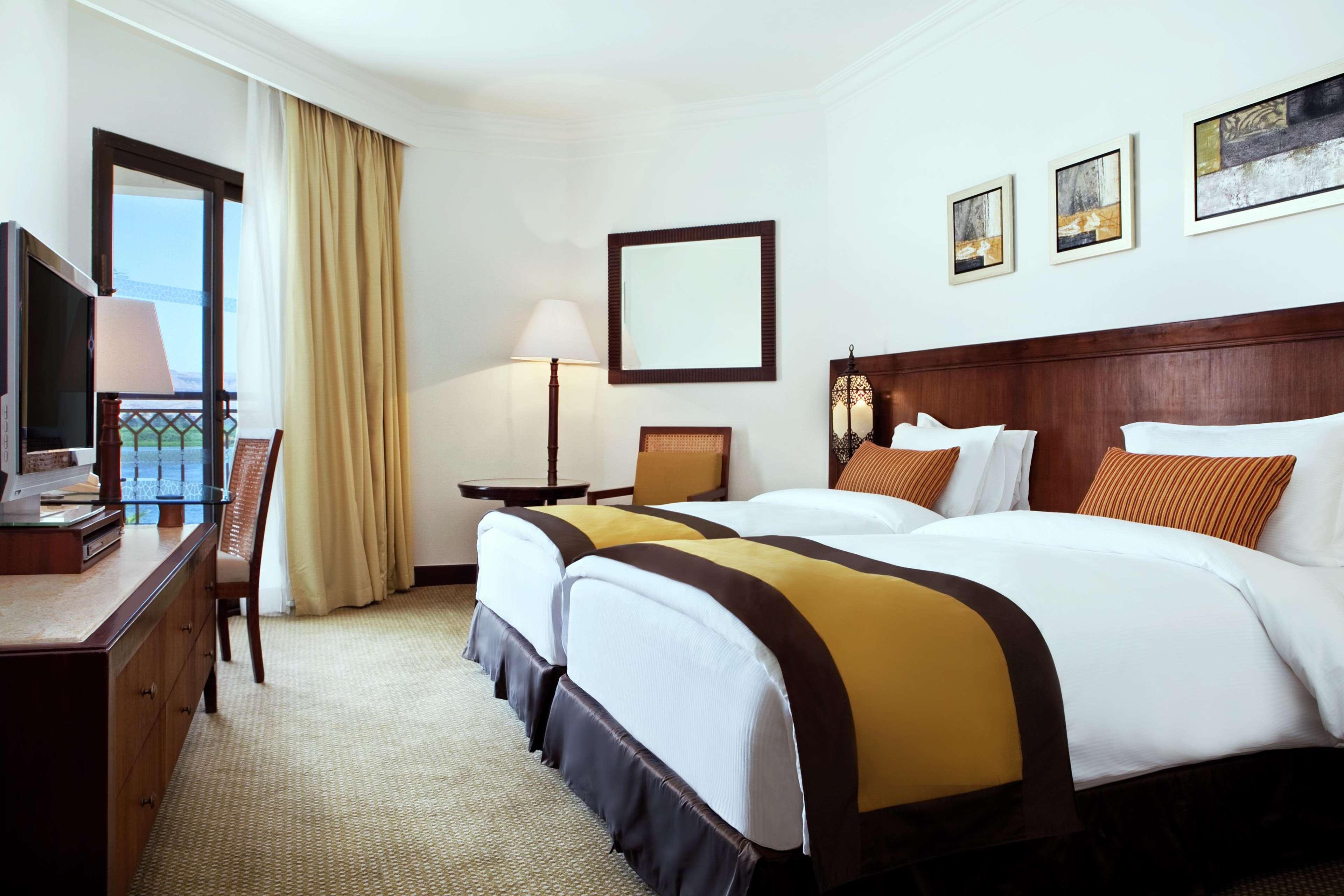 ホテル ヒルトン ルクソｰル リゾート＆スパ ルクソール 部屋 写真